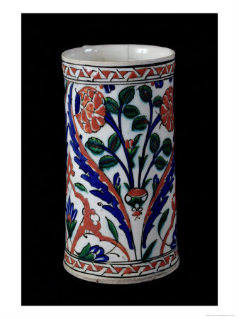 Pot with a Floral Decoration, Iznik
