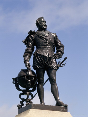 Statue of Sir Francis Drake, Plymouth, Devon, England, United Kingdom