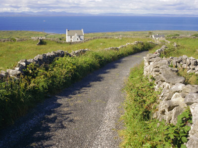 Country Road, Inishmore, Aran Islands, County Galway, Connacht, Republic of Ireland (Eire), Europe