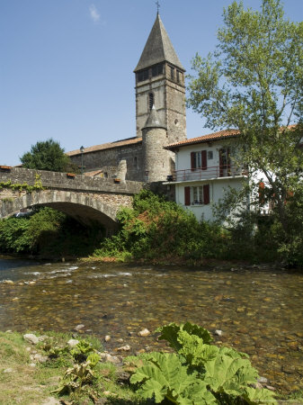 River Nive, Saint Etienne De Baigorry St.-Etienne-De-Baigorry), Basque Country, Aquitaine, France