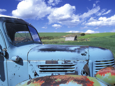 Old Truck, Palouse Region, near Pullman, Washington, USA