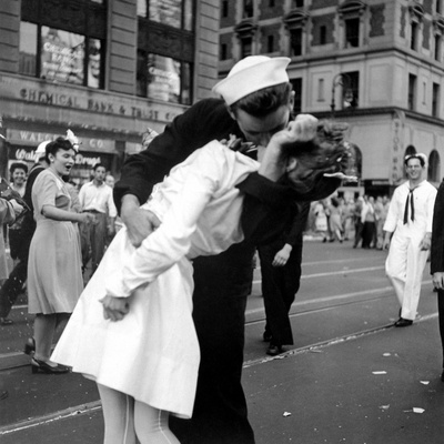 Buy US Sailor Bending Young Nurse over His Arm to Give Her Passionate Kiss in Middle of Times Square at AllPosters.com