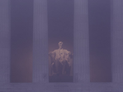 Buy Misty View of the Lincoln Memorial at AllPosters.com
