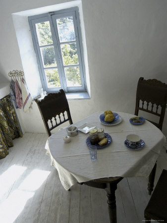 Kitchen Table and Chairs