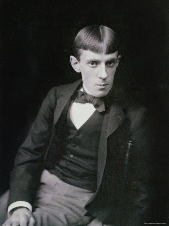 Portrait Photograph of Aubrey Beardsley