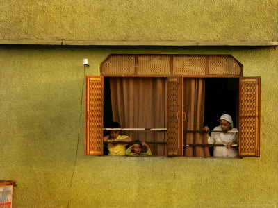A Family Looks at the Jama Masjid Mosque after Twin Blasts, in New Delhi, India, April 14, 2006