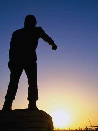 Memorial Statue Commeorating the Iraq-Iran War at the Corniche, Al Basrah, Iraq