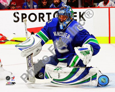 Buy Roberto Luongo at AllPosters.com