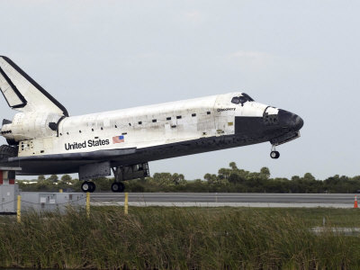 Space Shuttle Discovery Touches Down on the Runway at Kennedy Space Center