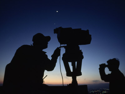 Using Night Vision Scopes on the Mexican Border, Mexican Border, USA