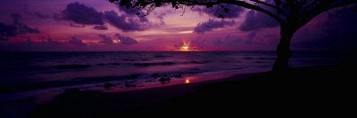 Sunrise over the Sea, Pounders Beach, Oahu, Hawaii, USA