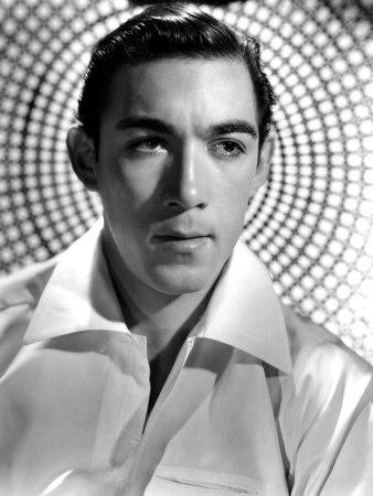 Anthony Quinn, 1938