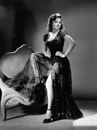 Donna Reed, 1944