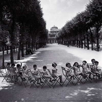 Children in the Palais-Royal Garden, c.1950