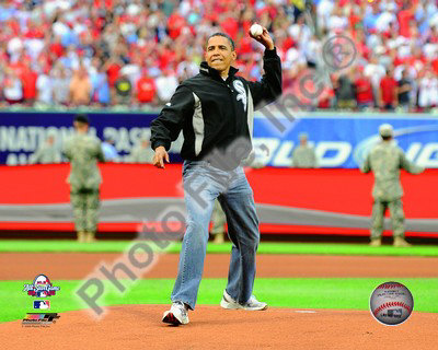 President Barack Obama throws out the first pitch 2009 MLB All-Star Game