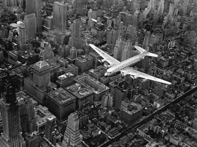 Douglas 4 Flying over Manhattan