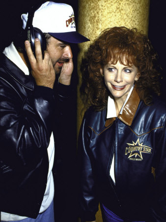 Singers Vince Gill and Reba Mcentire