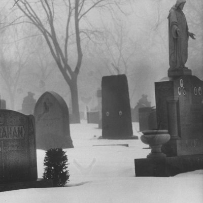 View of the Grave of Gangster Al Capone