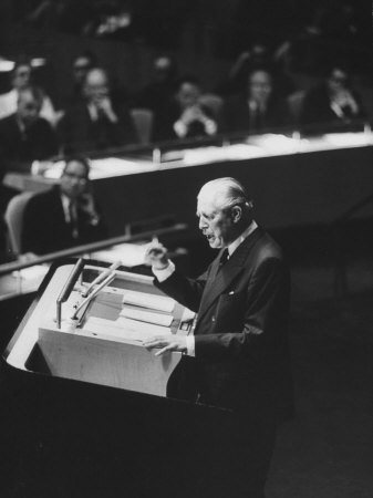 Harold Macmillan Addressing United Nation General Assembly