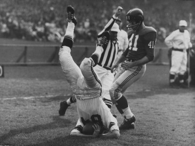 Pro Football Players Buddy Dial and Lincoln Crow During Giants Vs. Steelers Game