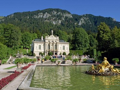 Gilded Statues and Pool in the Gardens in Front of Linderhof Castle, Bavaria, Germany, Europe