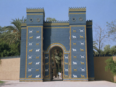 Reconstruction of the Ishtar Gate, Entrance to Babylon, Mesopotamia, Iraq, Middle East