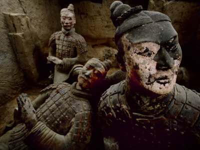 Pigment Remains on Faces of Crossbow Archers after a 2000 Year Burial
