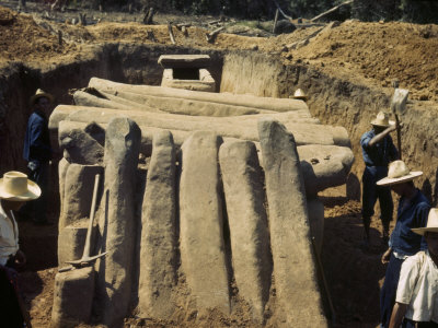 Workers Unearth Basalt Columns That Block an Ancient Mayan Tomb