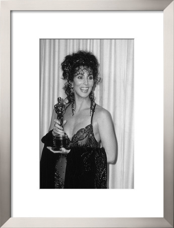 Cher Wins Award