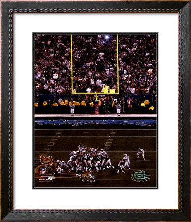 Adam Vinatieri - Super Bowl XXXVIII - Game Winning Field Goal (Vertical)&copy;Photofile