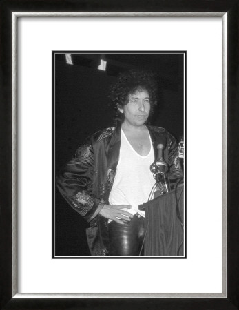 Bob Dylan at Podium Framed Art Print