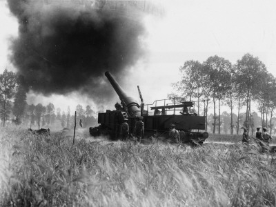 A 12 Inch British Mark Ix Railway Gun in Action at Meaulte During the Battle of the Somme