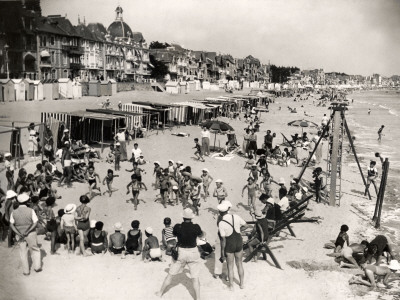 Holidays at La Baule, France (1937)