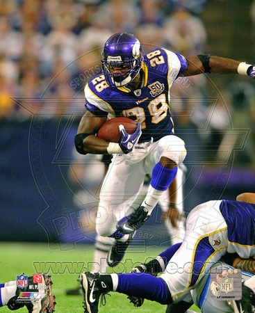 Adrian Peterson 2010 Action