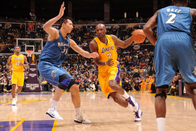 Washington Wizards v Los Angeles Lakers: Lamar Odom and Yi Jianlian