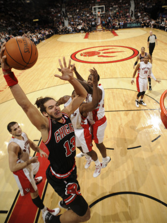 Buy Chicago Bulls v Toronto Raptors: Linas Kleiza, Joakim Noah, Joey Dorsey and Ed Davis at AllPosters.com