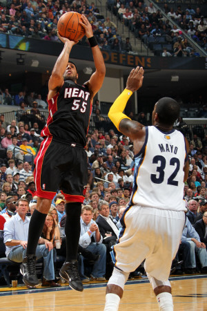 Buy Miami Heat v Memphis Grizzlies: Eddie House and O.J. Mayo at AllPosters.com