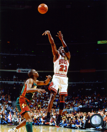 Michael Jordan Game 6 of the 1996 NBA Finals Action