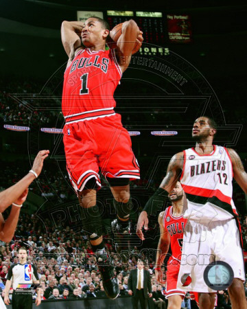 Buy Derrick Rose 2010-11 Action at AllPosters.com