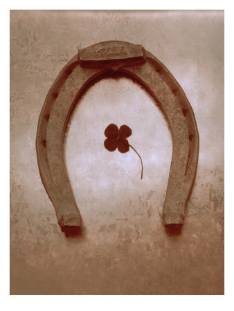 Lucky Horse Shoe on Dusty Rose Metallic I