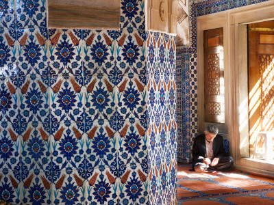 Man Praying at Rustem Pasa Mosque