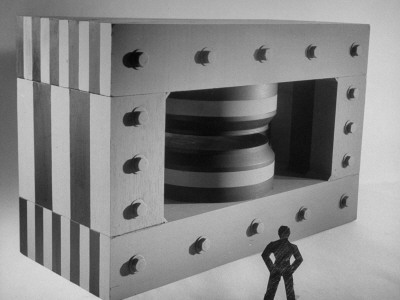 Model of Large Magnet for Chicago University