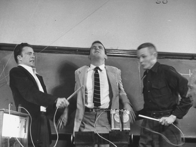 Stewart McKinney and Others, Pulling Rods Apart, Causing Magnet to Induce High Voltage