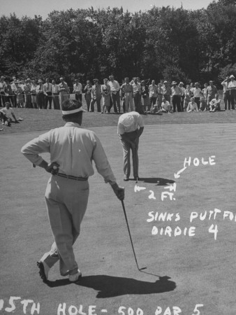 Golfer Byron Nelson Putting on the 15th Green Poster