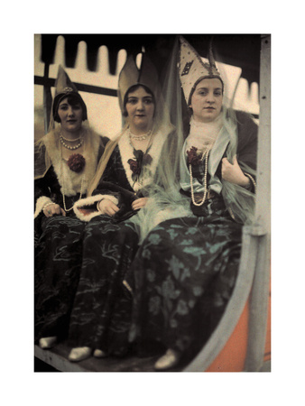 Buy Compiegne Belles Participate in the Festival to Honor Joan of Arc at AllPosters.com