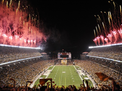 Buy Titans Steelers Football: Pittsburgh, PA - Heinz Field at AllPosters.com