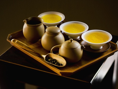 Oolong Tea Served with Japanese Tea Set