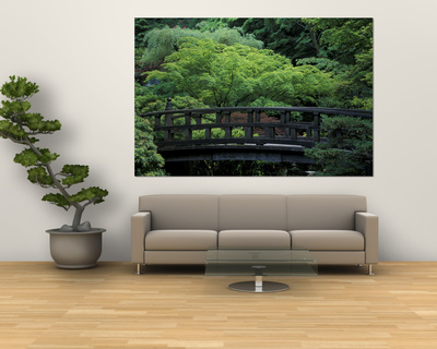 Footbridge in Japanese Garden, Portland, Oregon, USA