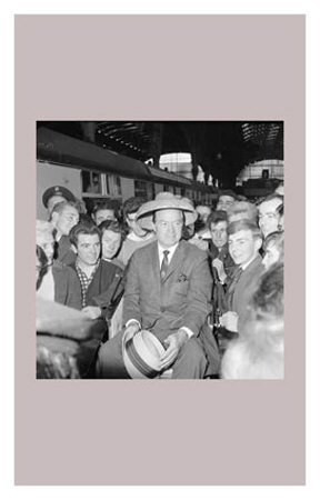 Bob Hope with Fans