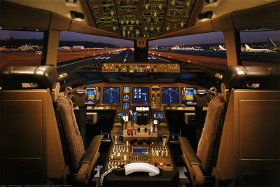 Boeing 777-200 Flight Deck